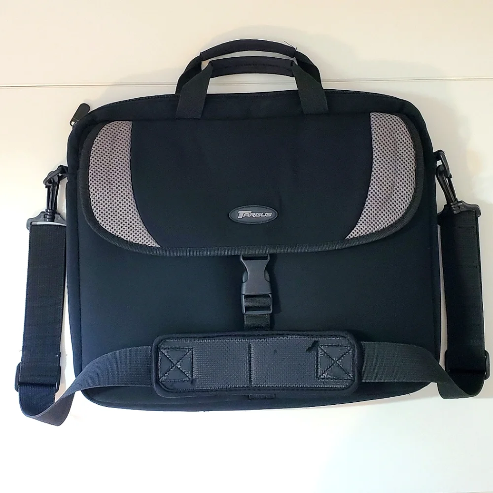 Targus Sport Slipcase Neoprene Laptop Sleeve Crossbody Bag - Black